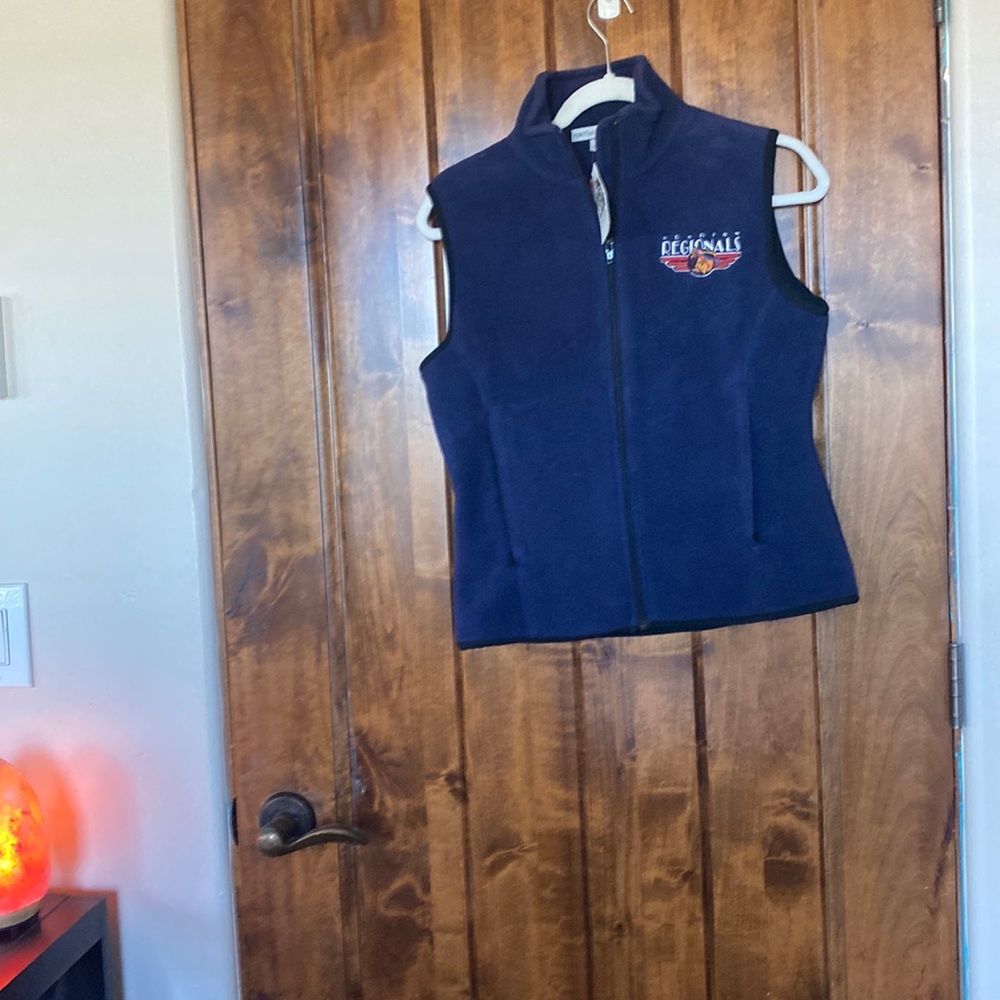 NWT xs Hat lady zip up fleece vest blue